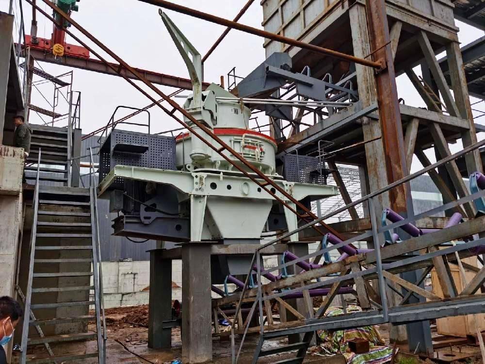 半岛机械在福建三明的制砂机生产现场